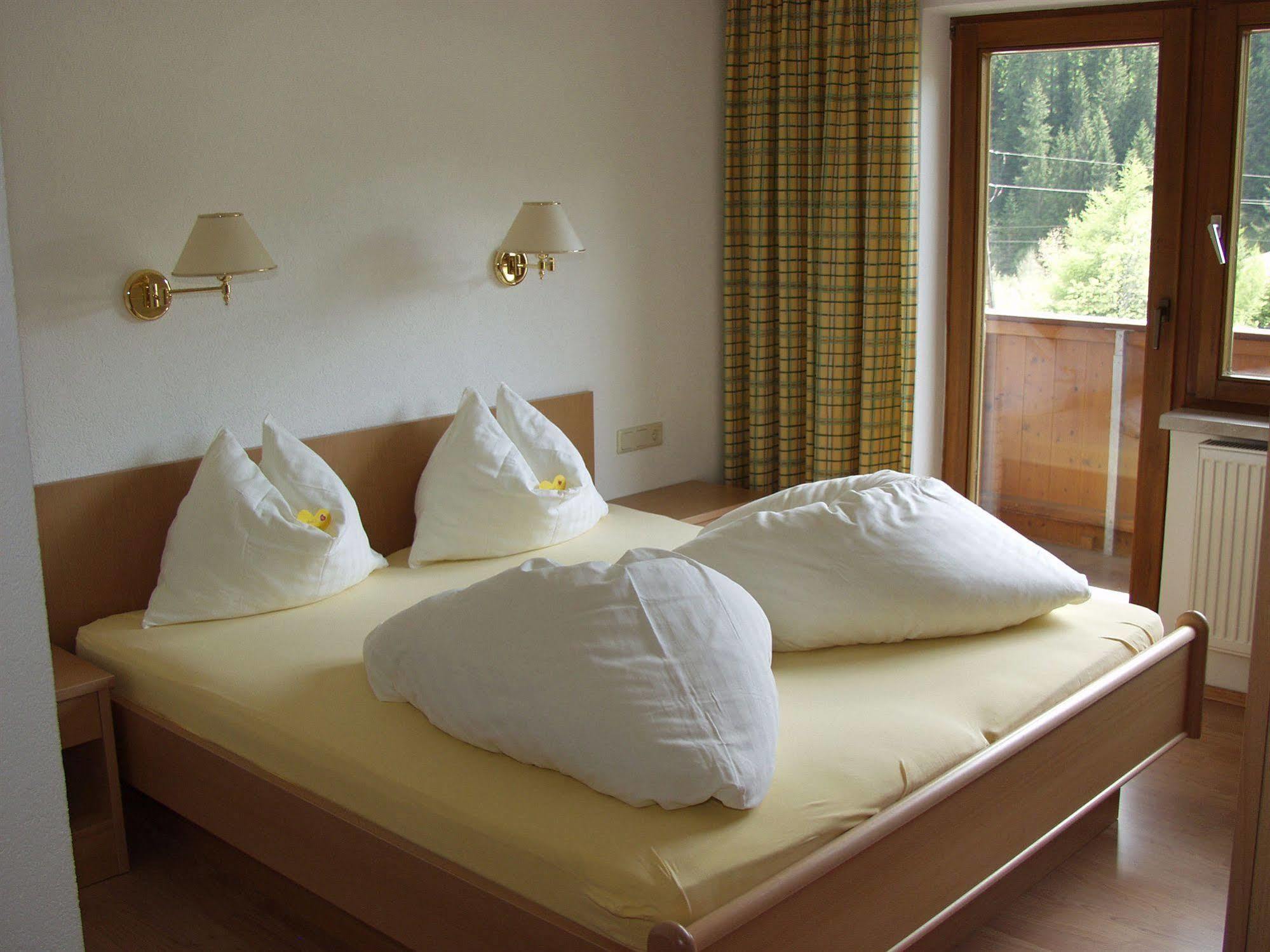 Appartements Steinbock - Ski-In & Ski-Out Тукс Экстерьер фото